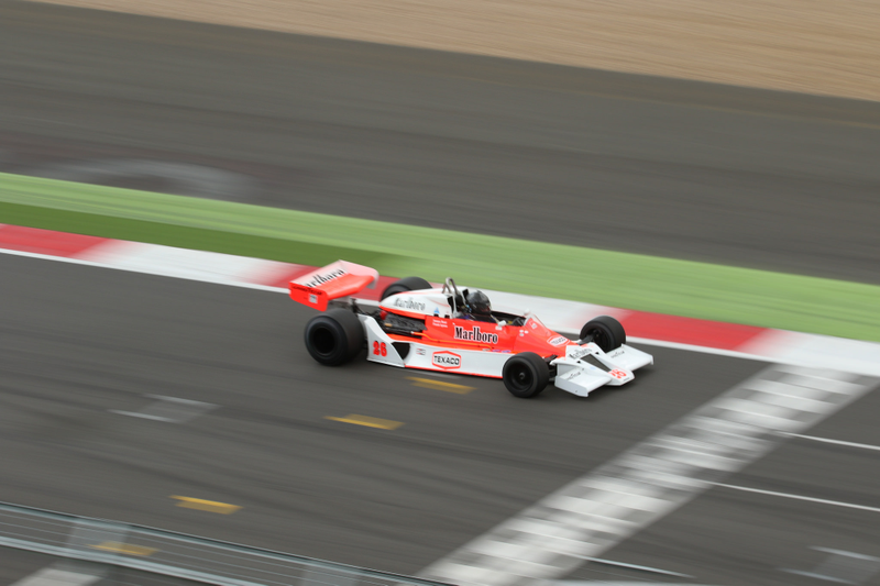 Illustration for article titled Ogle At The Best Cars Racing At The Silverstone Classic